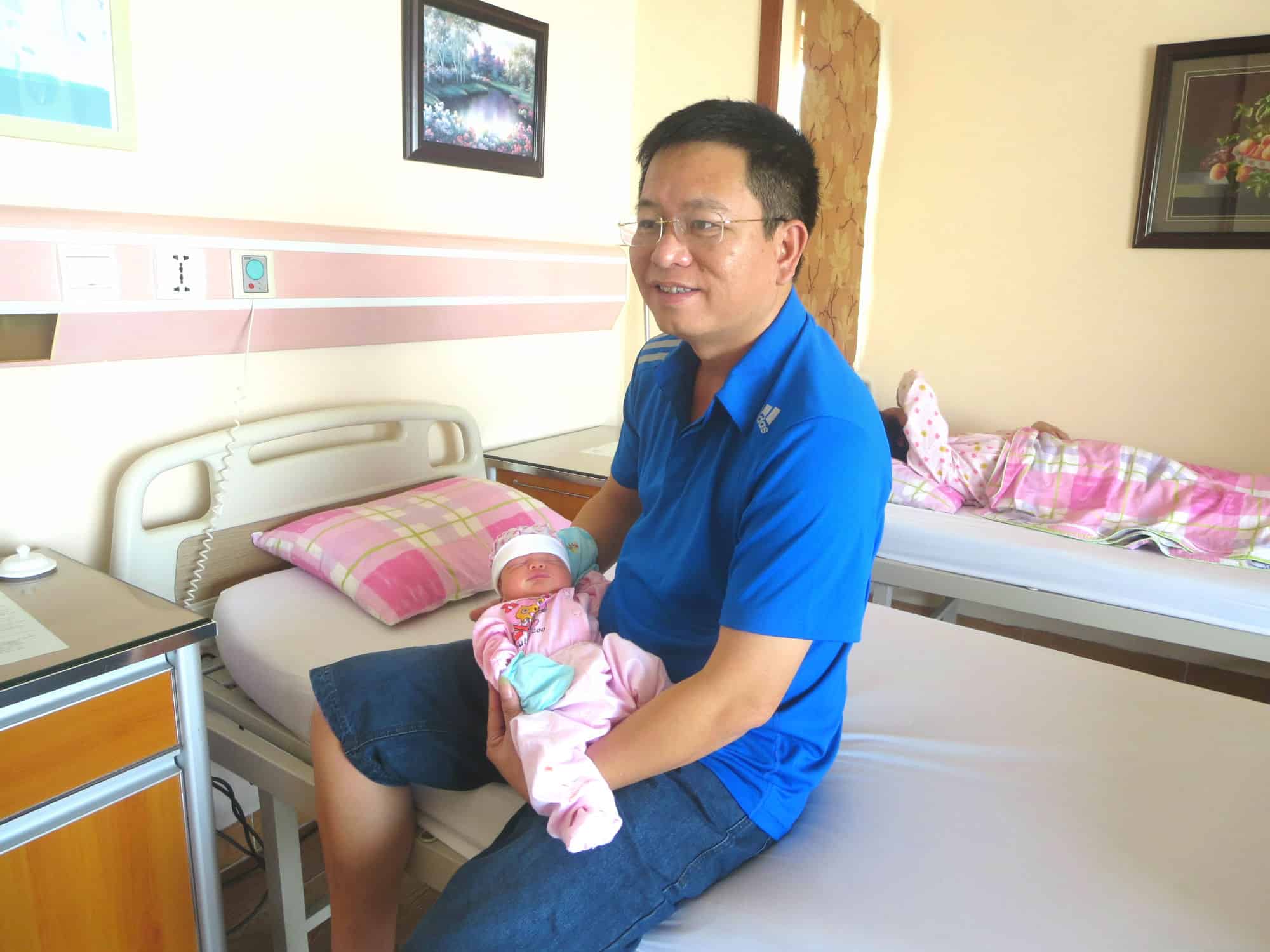 Niềm hạnh phúc được làm mẹ tuổi 38 thụ tinh ống nghiệm, chữa vô sinh hiếm muộn