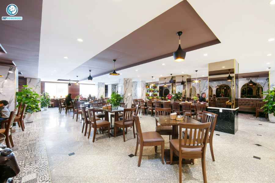 nhà hàng IVF Hồng Ngọc