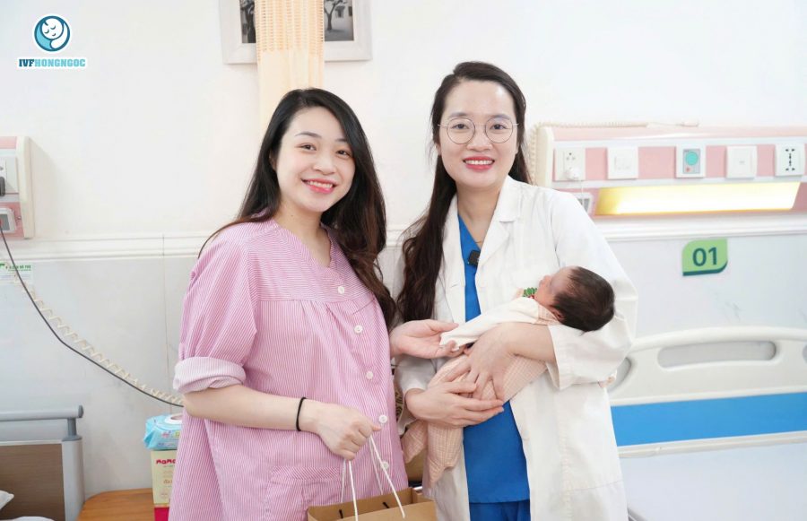 Thắp sáng giấc mơ làm mẹ sau 4 năm ngay lần đầu chuyển phôi