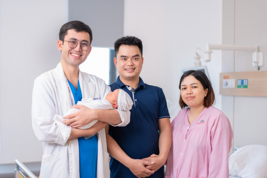 Bác sĩ Nguyễn Bình Dương - Trưởng trung tâm Y học Sinh sản và Hiếm muộn Hồng Ngọc Phúc Trường Minh